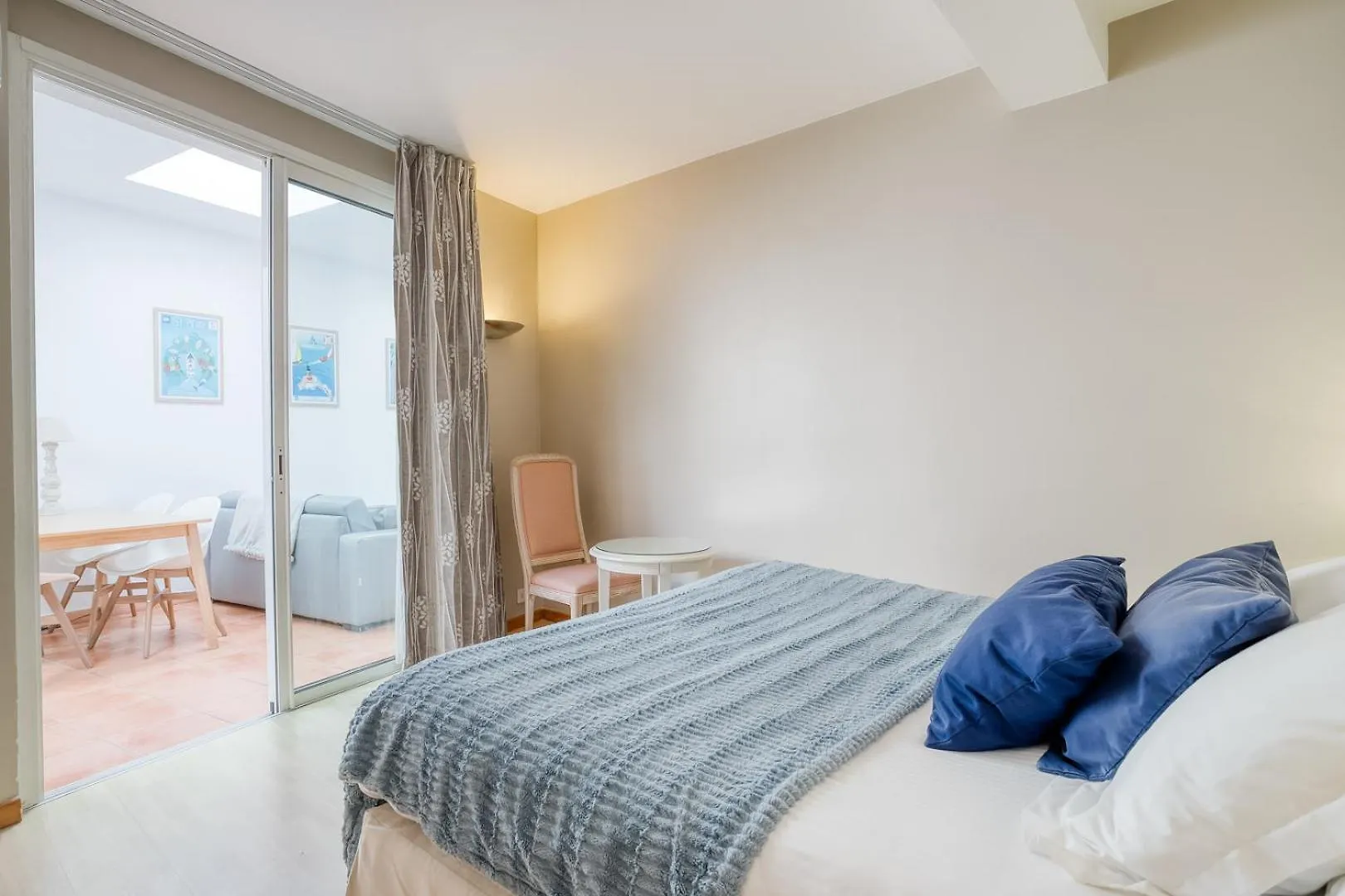 Roc Hotel - Hotel 4 Etoiles Les Pieds Dans L'Eau Le Lavandou France