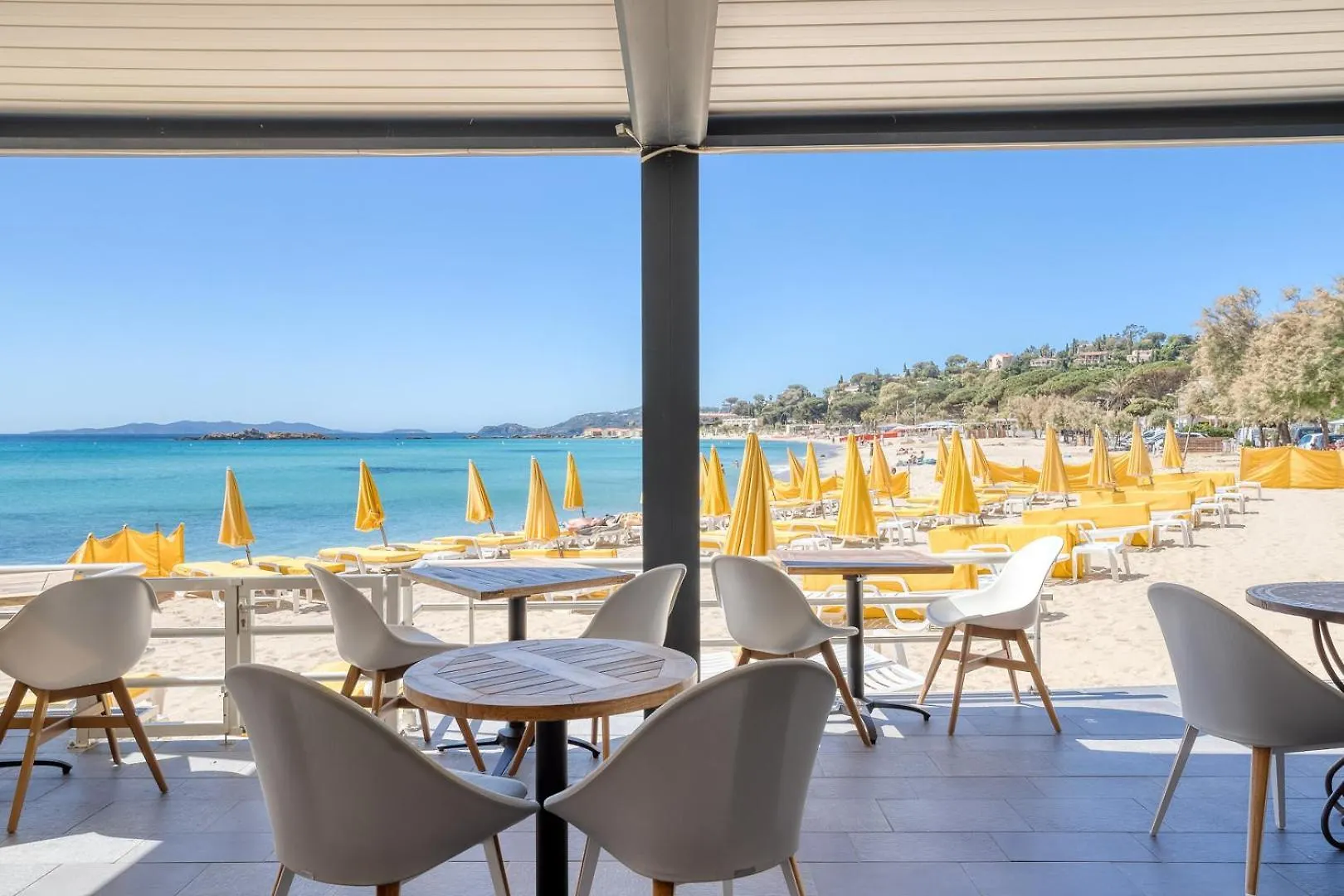 Roc Hotel - Hotel 4 Etoiles Les Pieds Dans L'Eau Le Lavandou