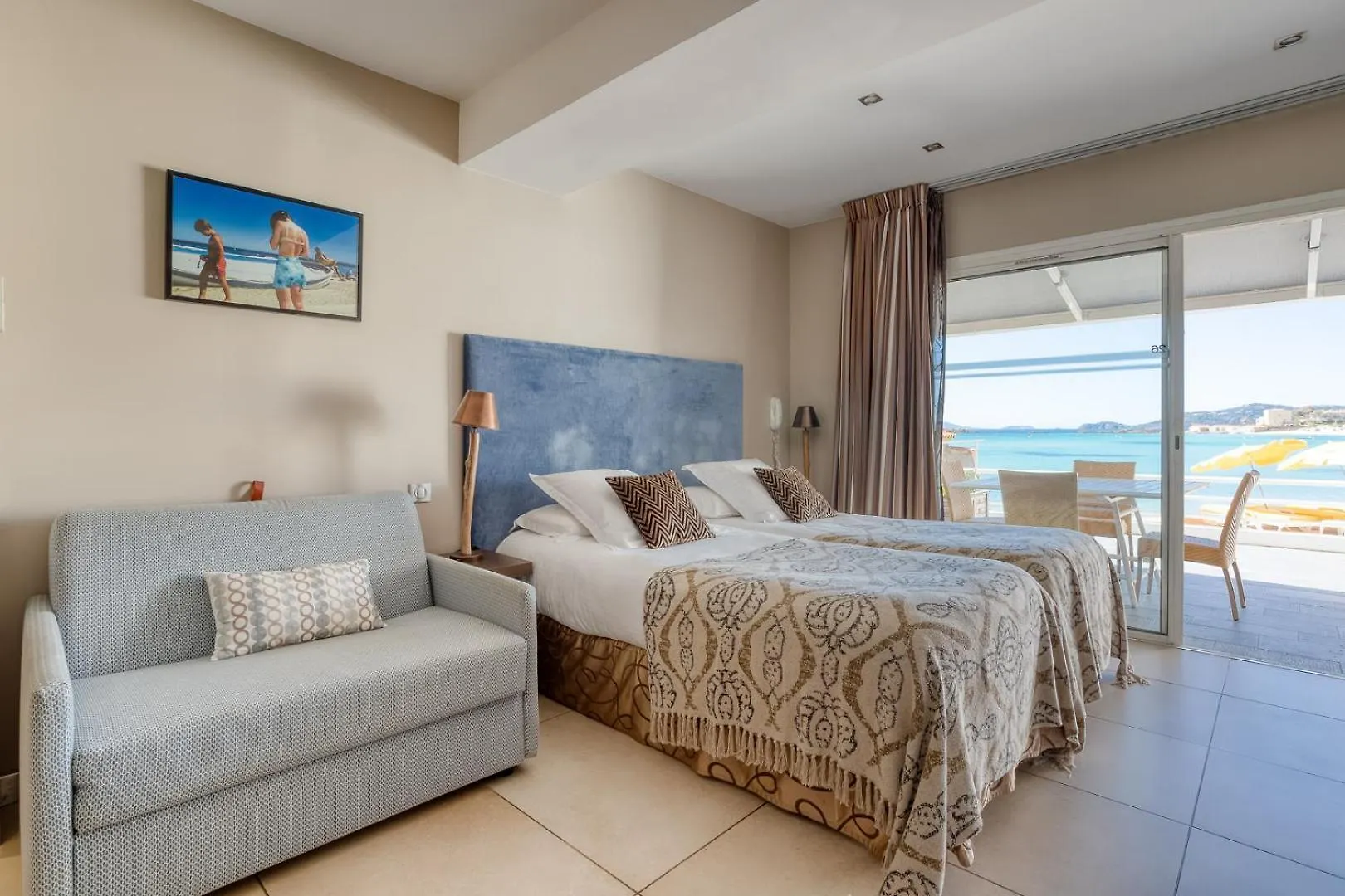 Roc Hotel - Hotel 4 Etoiles Les Pieds Dans L'Eau Le Lavandou