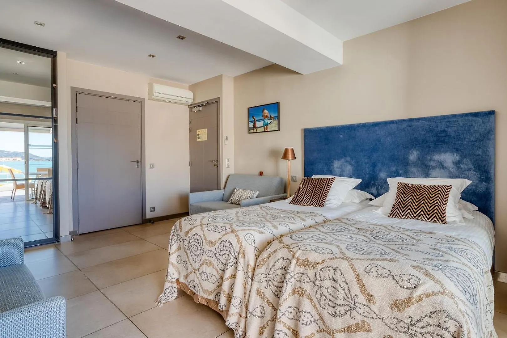 Roc Hotel - Hotel 4 Etoiles Les Pieds Dans L'Eau Le Lavandou